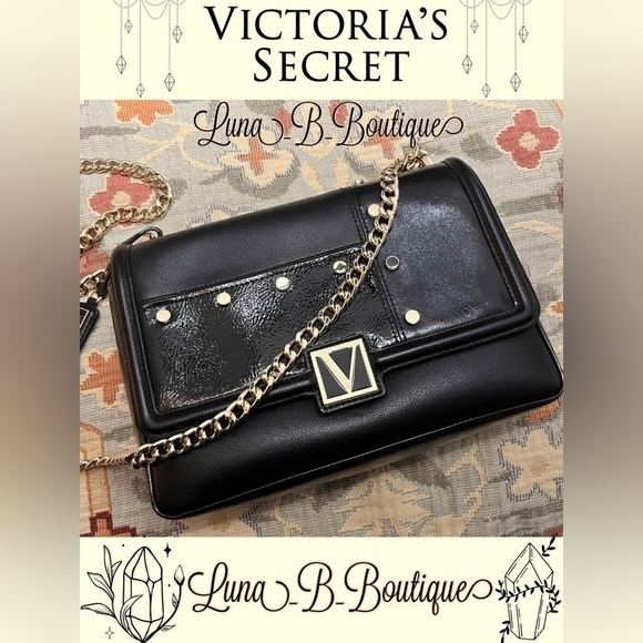 🆕⚡️Victoria’s Secret Chain Strap Studded Bag⚡️ - Picture 1 of 8
